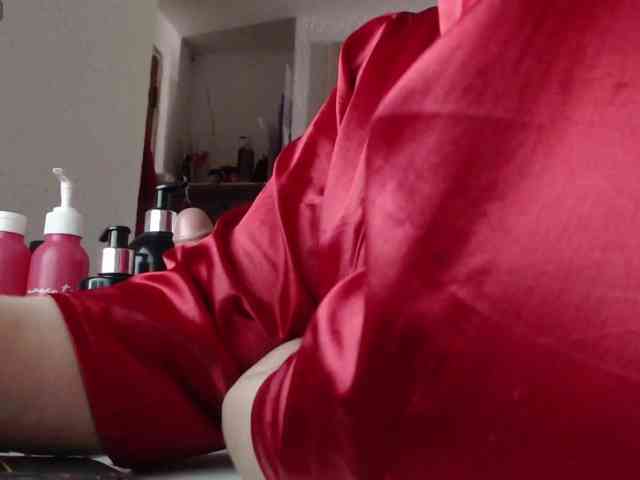 naturalmoommy webcam