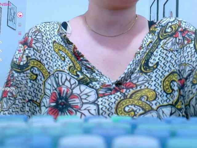 naturalmoommy webcam