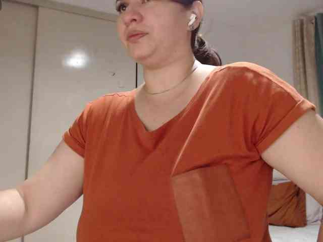 naturalmoommy webcam