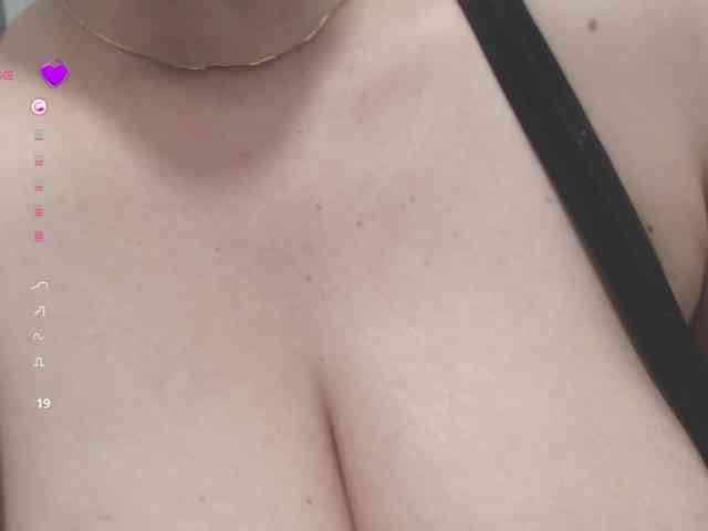 real live web cam Naturalmoommy