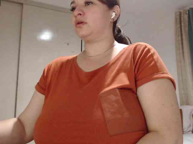 naturalmoommy webcam