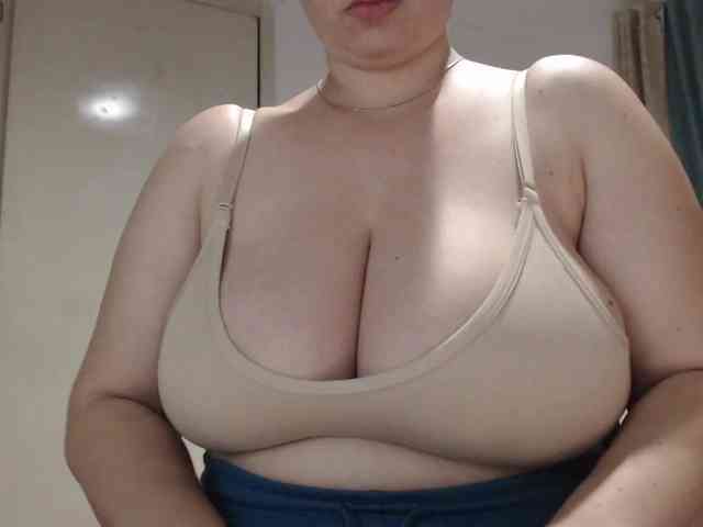 naturalmoommy webcam