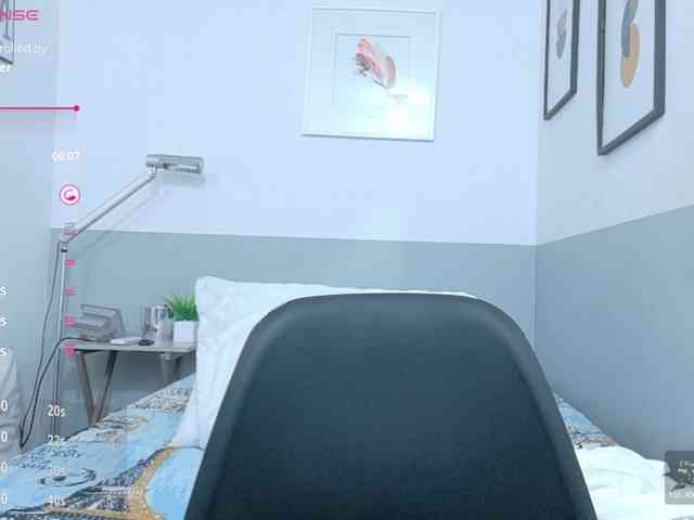 naturalmoommy webcam