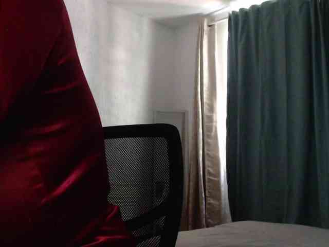 naturalmoommy webcam