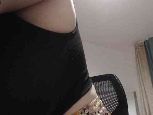 naturalmoommy webcam