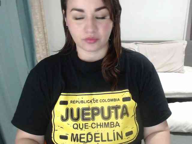 naturalmoommy webcam