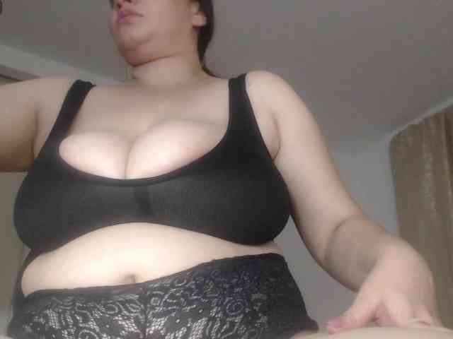 naturalmoommy webcam