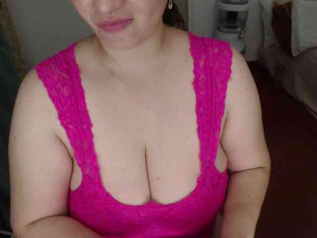 naturalmoommy webcam