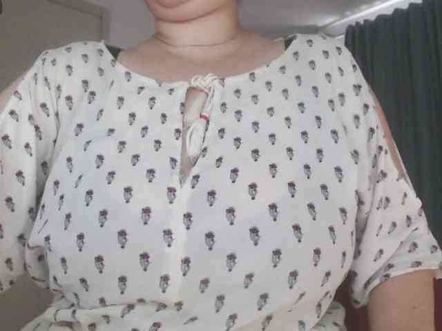 naturalmoommy webcam