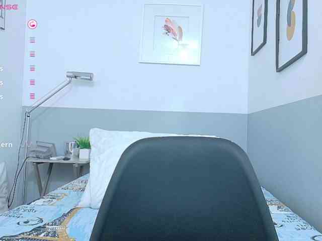naturalmoommy webcam