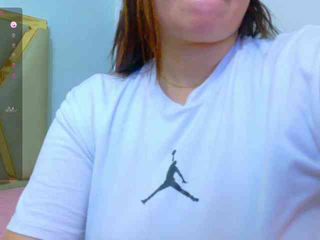 naturalmoommy webcam