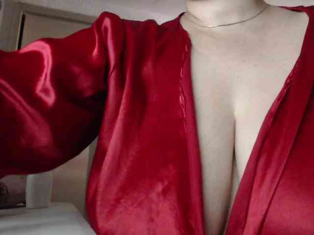 naturalmoommy webcam