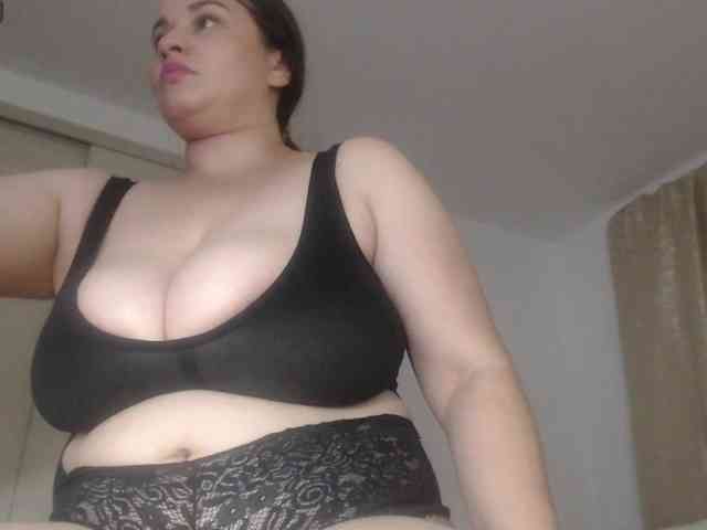 naturalmoommy webcam