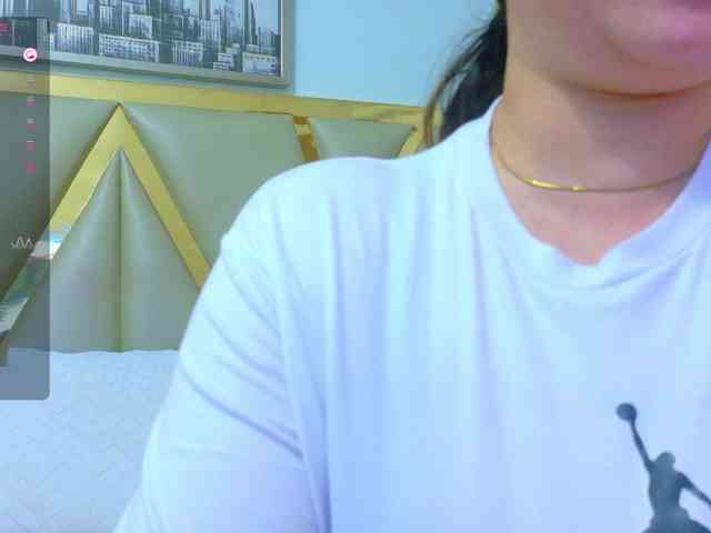naturalmoommy webcam