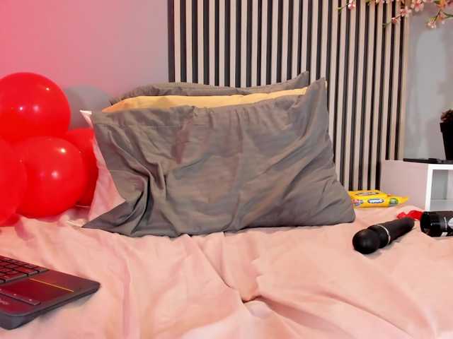 GysellHanson — Hello, handsome!  Register now and turn on notifications, so you never miss a moment with me . Add me to your favorites, and let's create magic together 