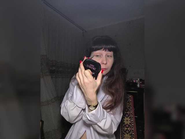 caroliiine's BongaCams show and profile