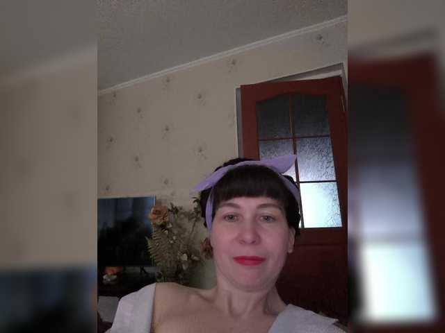 caroliiine's BongaCams show and profile