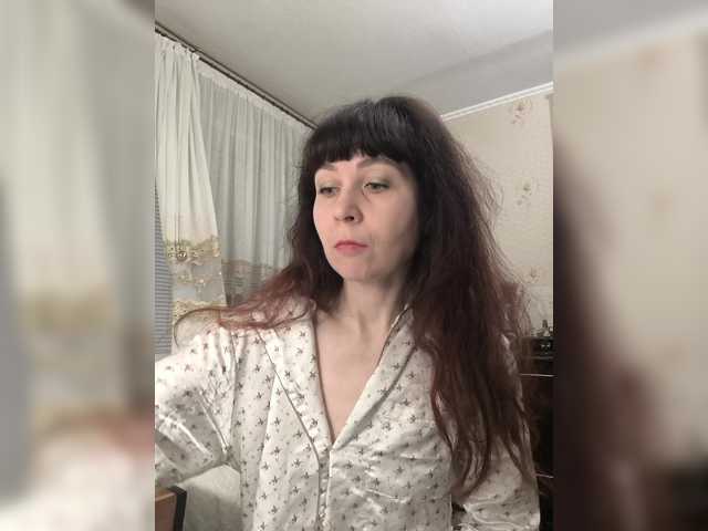 caroliiine's BongaCams show and profile