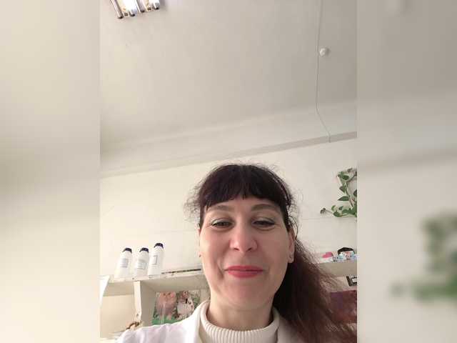 caroliiine's BongaCams show and profile