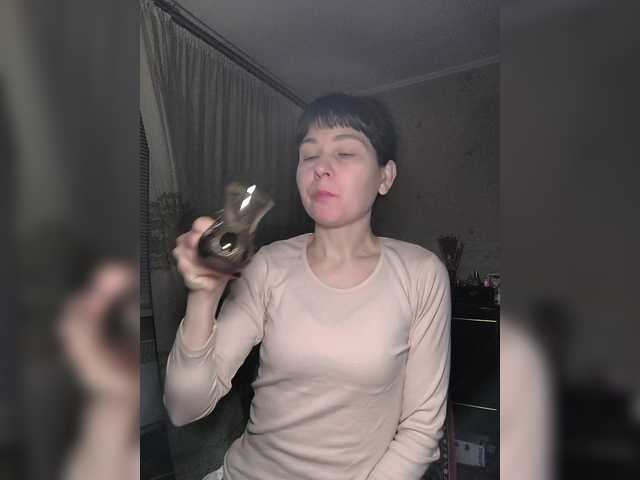 caroliiine's BongaCams show and profile