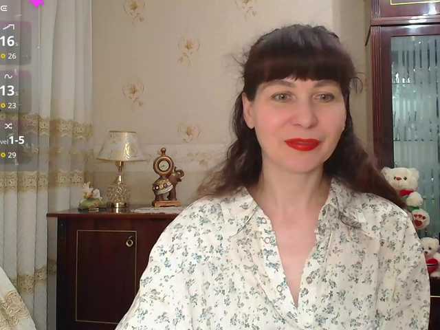 caroliiine's BongaCams show and profile