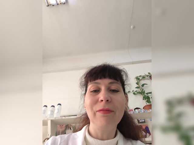 caroliiine's BongaCams show and profile