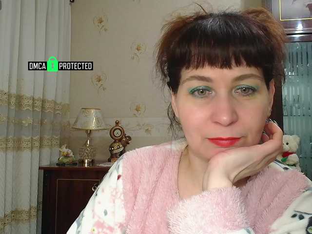 caroliiine's BongaCams show and profile