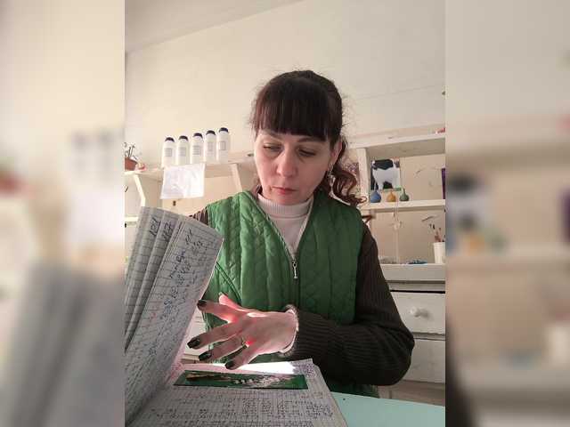 caroliiine's BongaCams show and profile