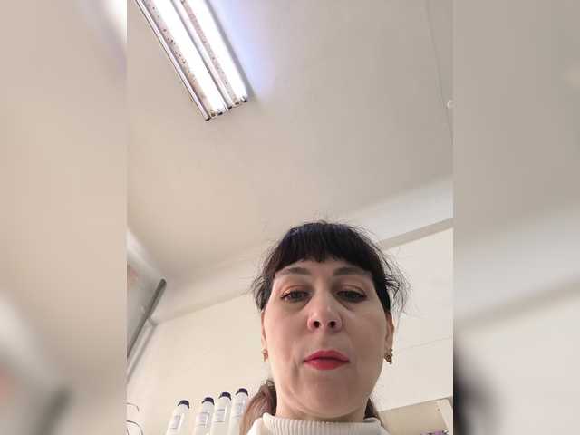 caroliiine's BongaCams show and profile