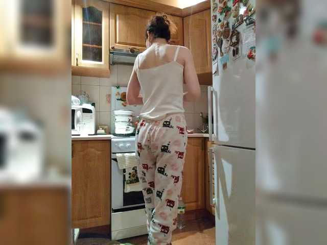 caroliiine's BongaCams show and profile