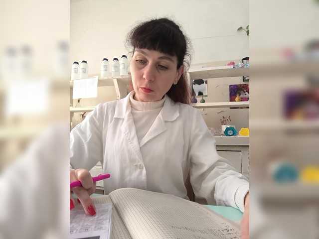 caroliiine's BongaCams show and profile