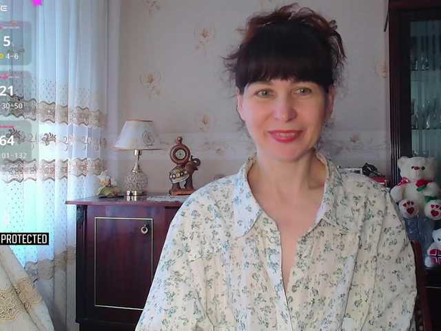 caroliiine's BongaCams show and profile