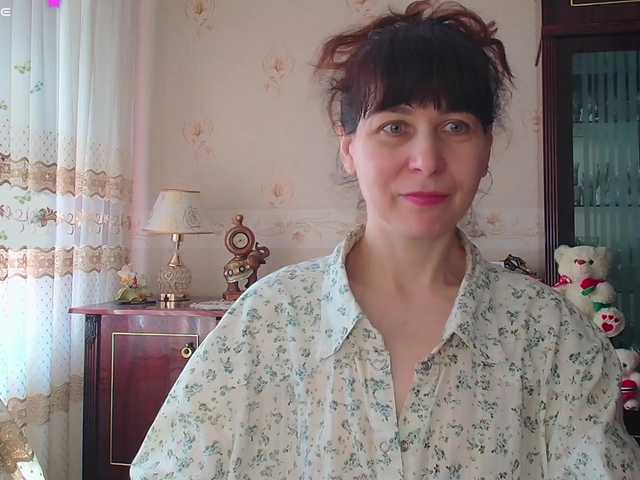 caroliiine live cam profile