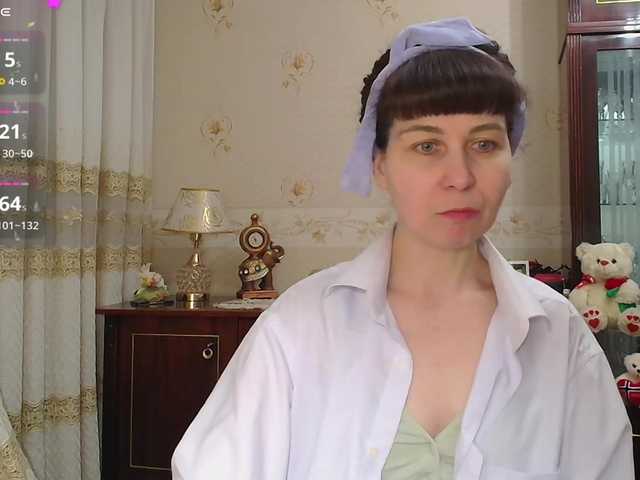 caroliiine's BongaCams show and profile