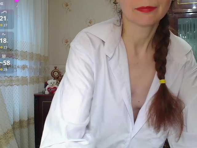 caroliiine's BongaCams show and profile