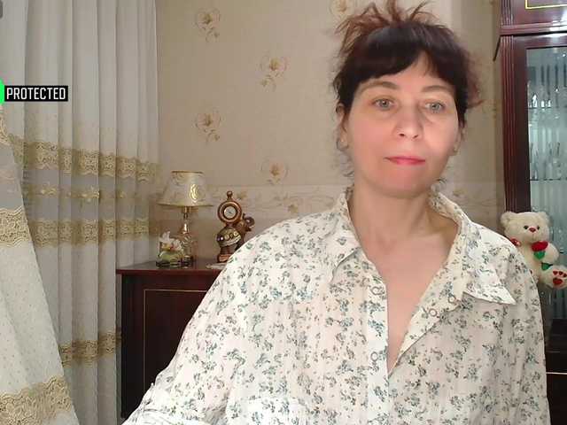 caroliiine's BongaCams show and profile