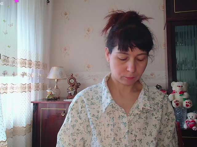 caroliiine's BongaCams show and profile