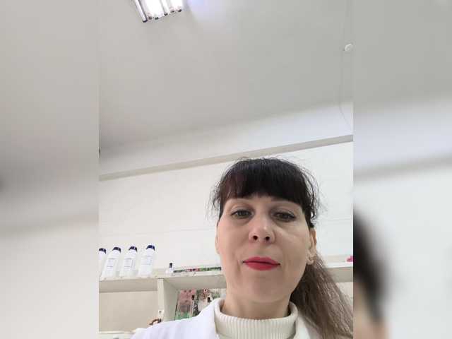 caroliiine's BongaCams show and profile