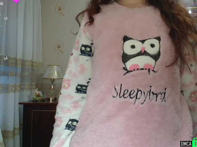 caroliiine's BongaCams show and profile