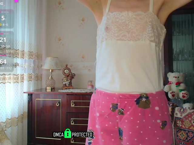 caroliiine's BongaCams show and profile