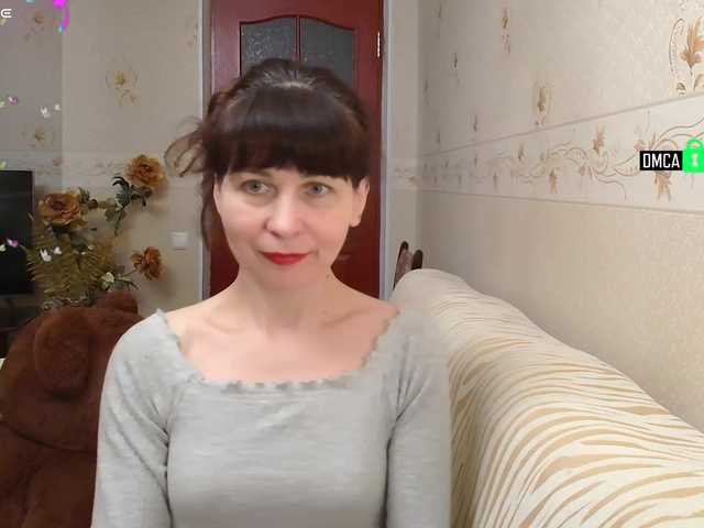 caroliiine's BongaCams show and profile