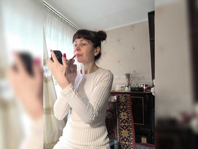 caroliiine's BongaCams show and profile