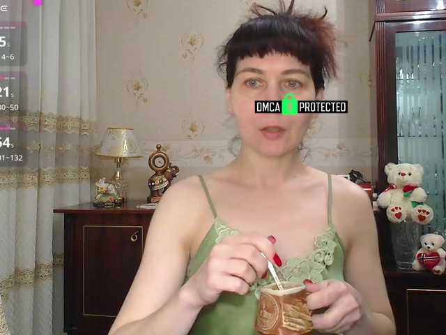 caroliiine's BongaCams show and profile
