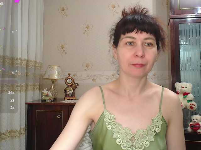 caroliiine's BongaCams show and profile