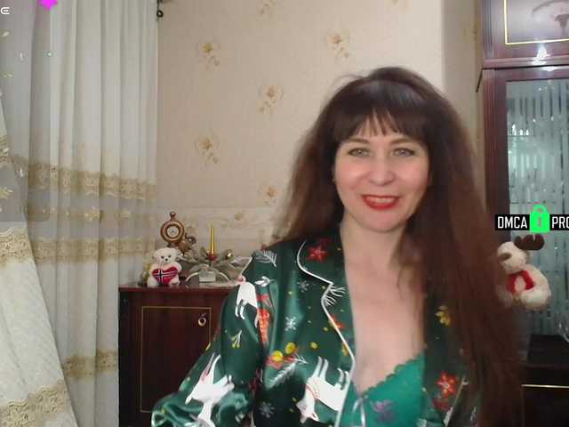 caroliiine's BongaCams show and profile