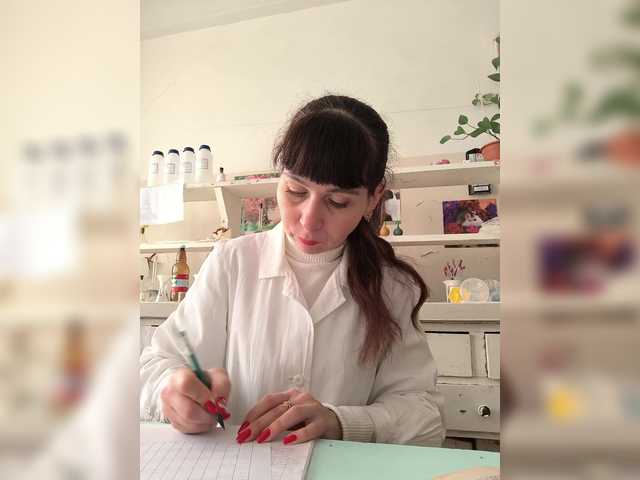 caroliiine's BongaCams show and profile