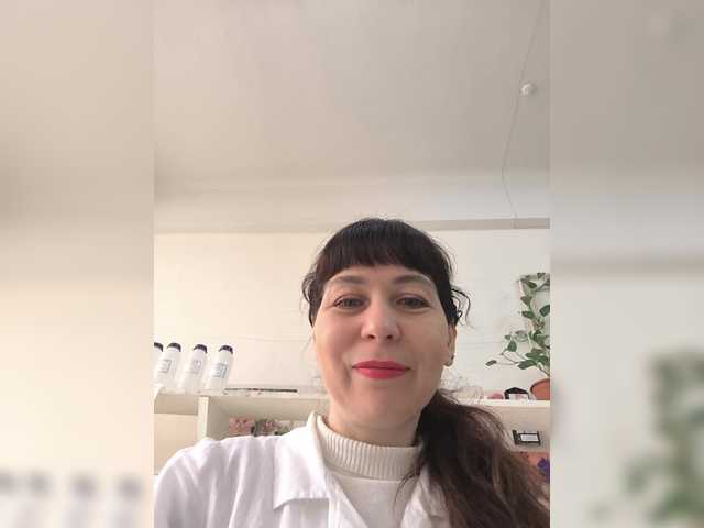 caroliiine's BongaCams show and profile