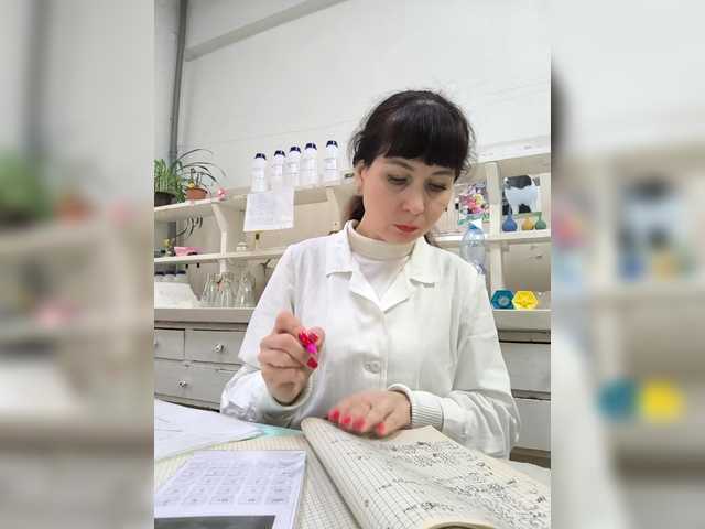 caroliiine from BongaCams is Freechat