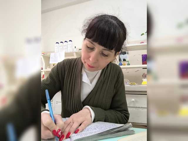 caroliiine's BongaCams show and profile