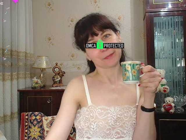 caroliiine's BongaCams show and profile